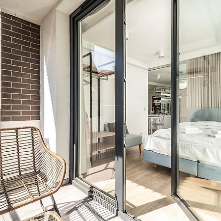 Rentplanet - Apartament Debniki Cracovia Esterno foto