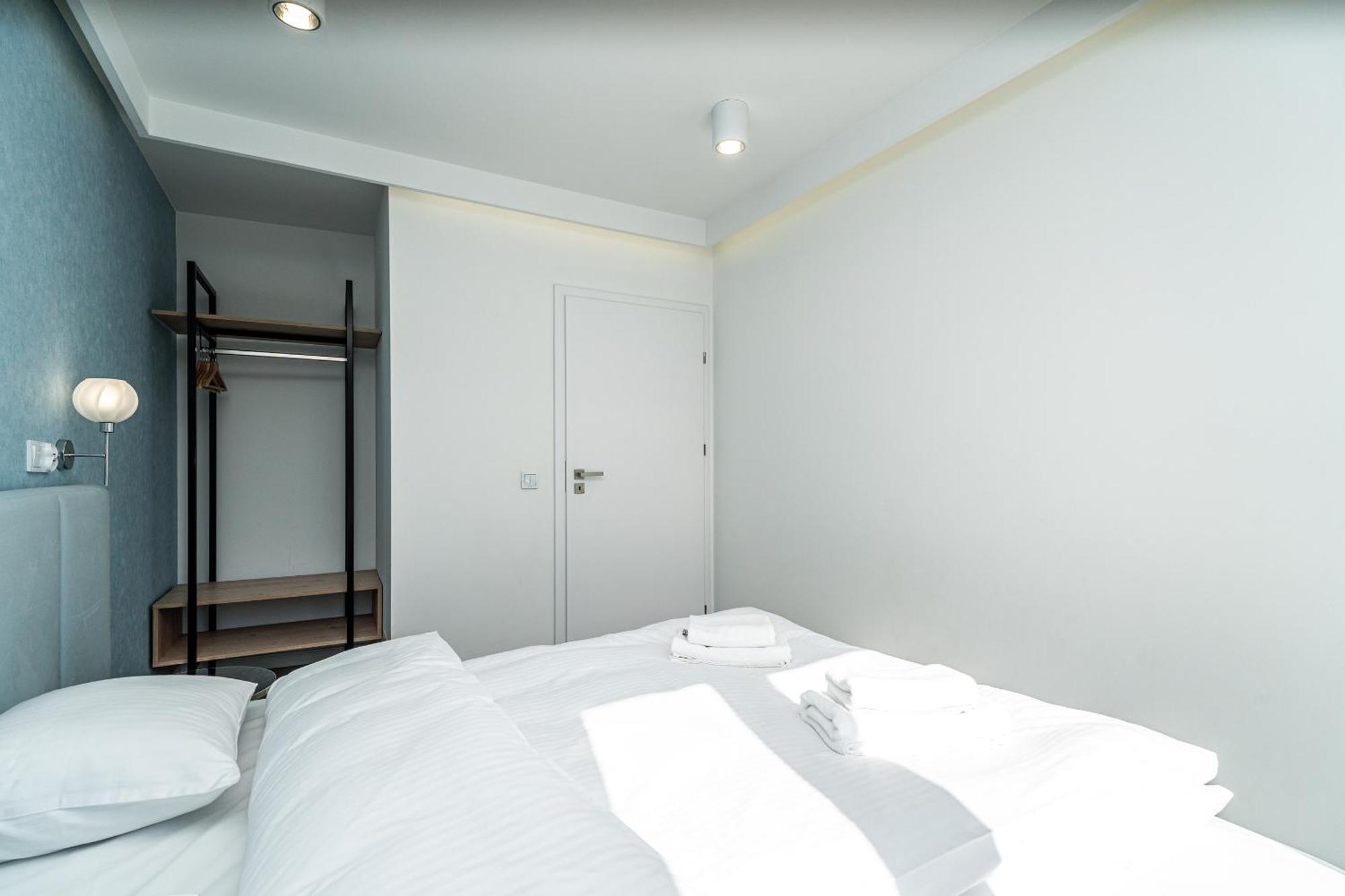 Rentplanet - Apartament Debniki Cracovia Esterno foto