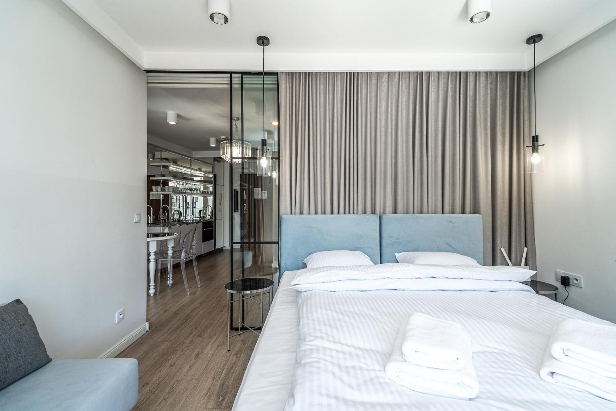 Rentplanet - Apartament Debniki Cracovia Esterno foto
