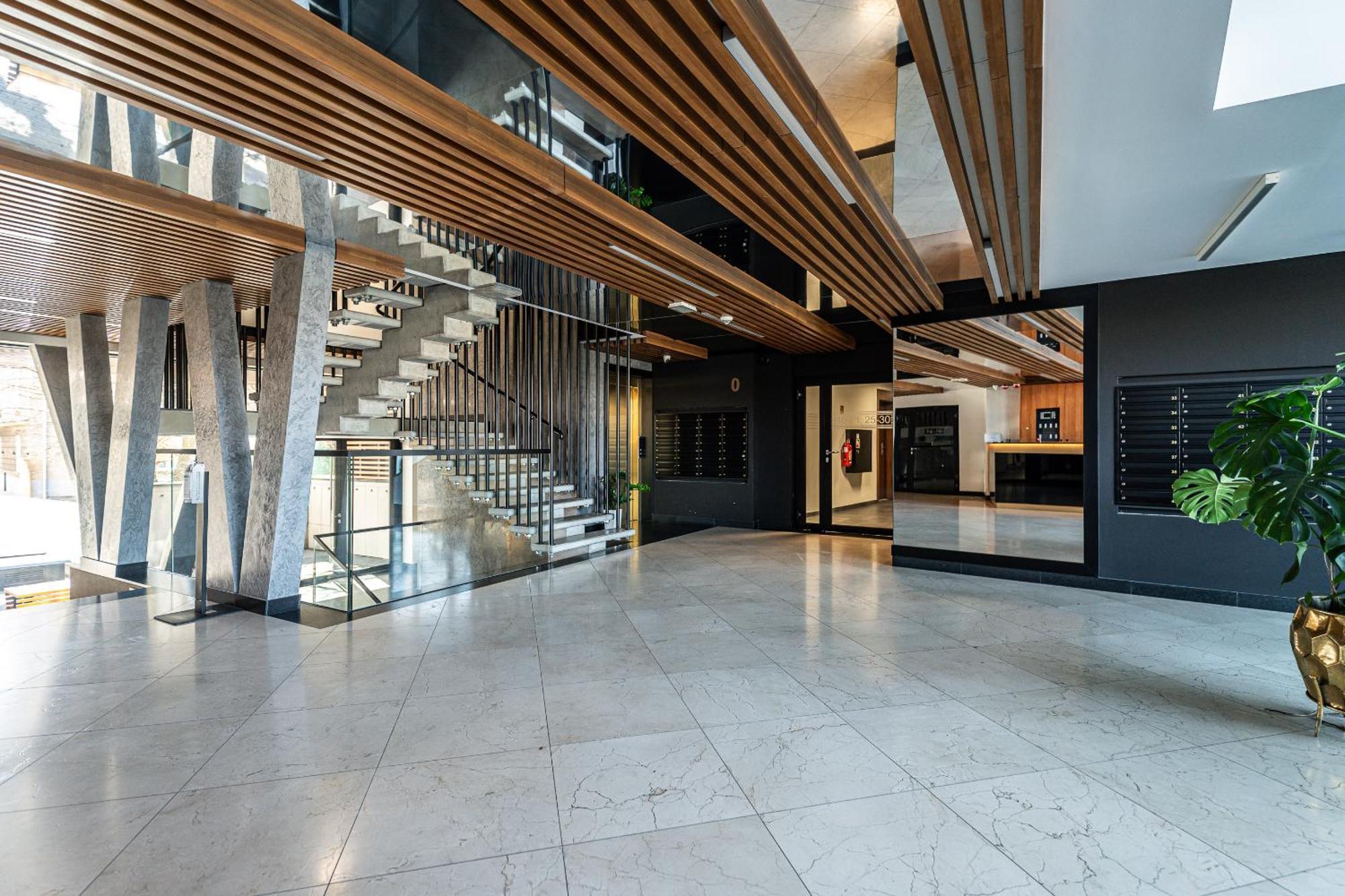 Rentplanet - Apartament Debniki Cracovia Esterno foto