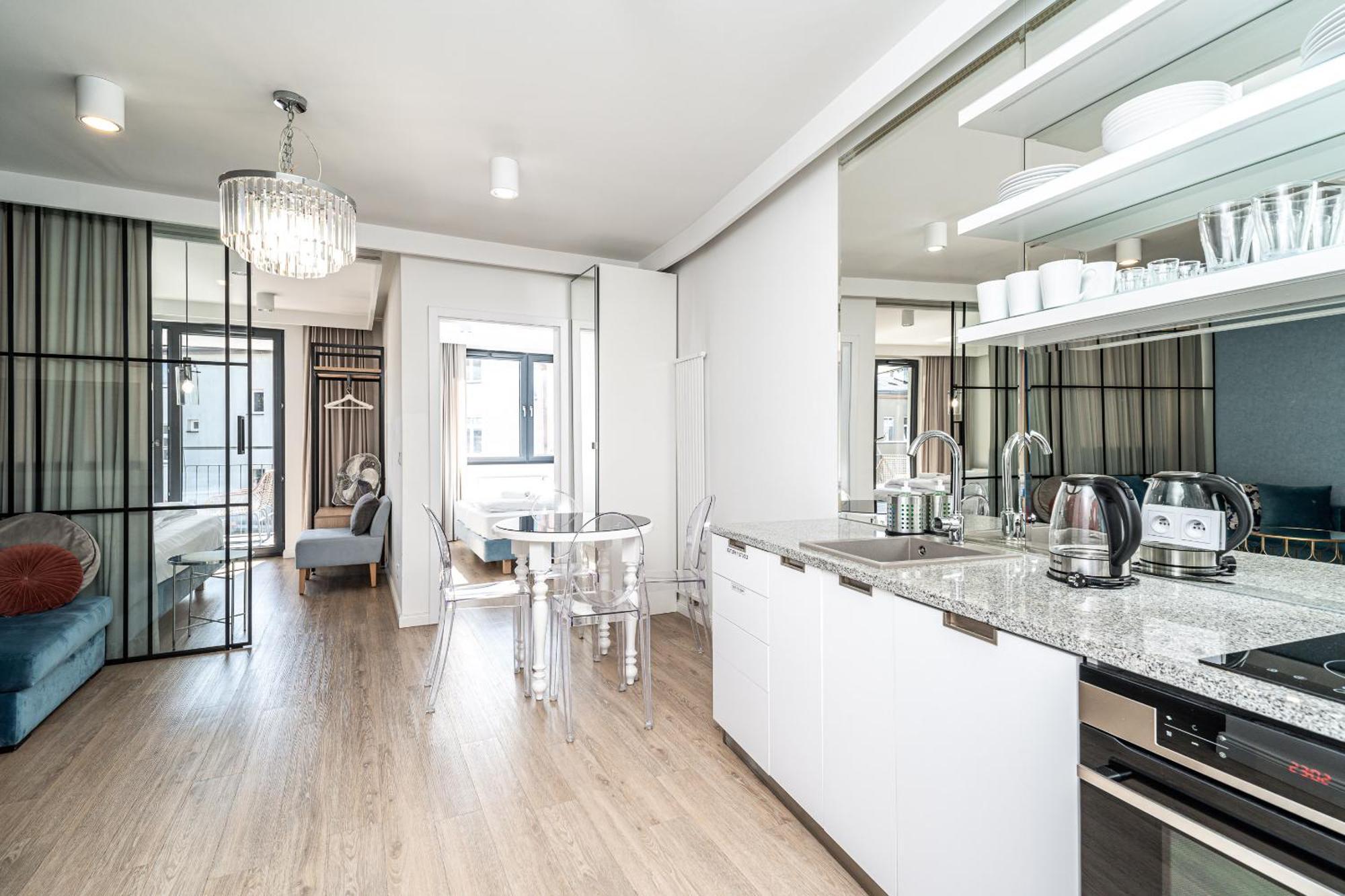 Rentplanet - Apartament Debniki Cracovia Esterno foto
