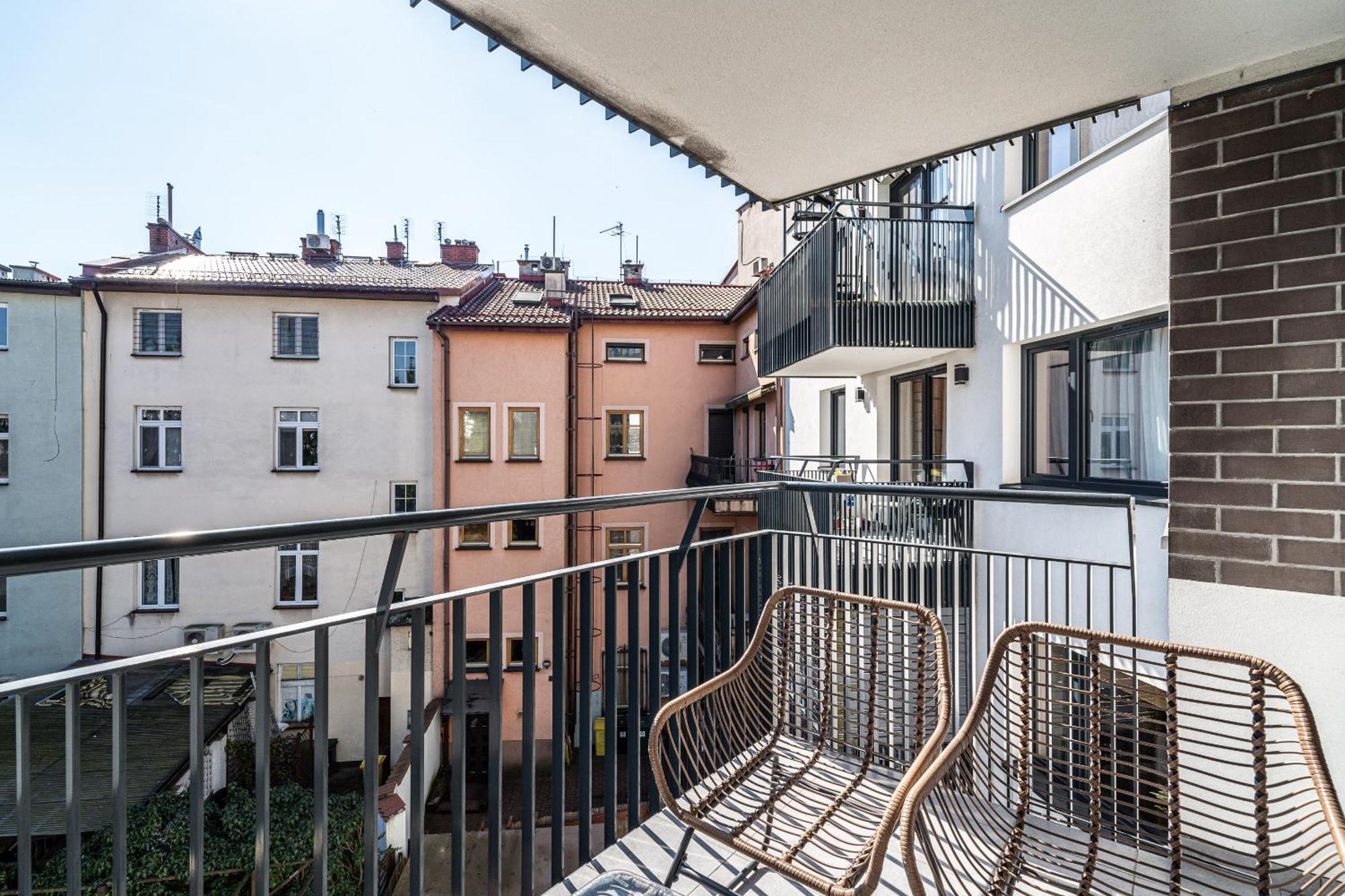 Rentplanet - Apartament Debniki Cracovia Esterno foto